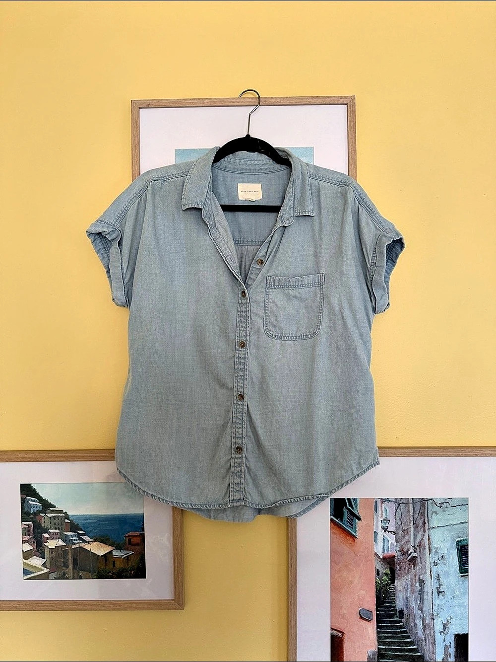 American Eagle Light Wash Chambray Denim Button Down Shirt Size S